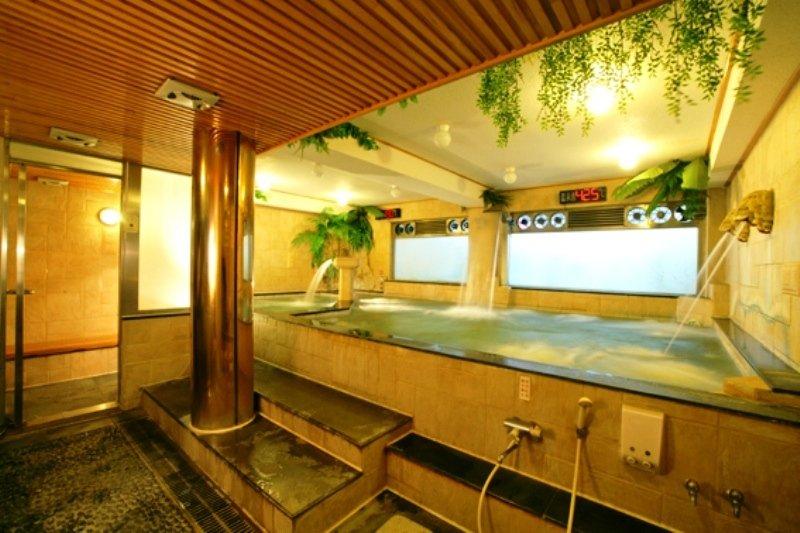 Baron'S Hot Spring Hotel Jiaoxi Exterior foto